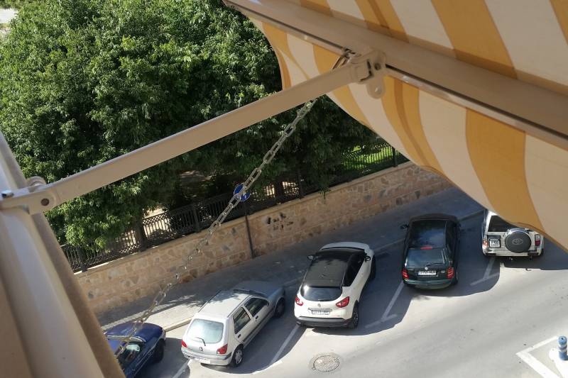 Toldo con cadenas sujeción - 935760100